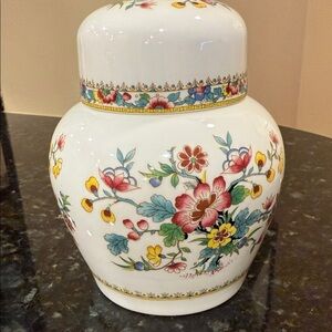 Floral bone China, Coalport made in England